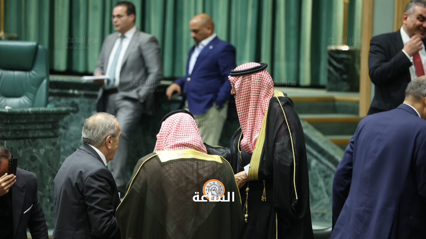 Madar Al-Saa Images 0.5435168736087781