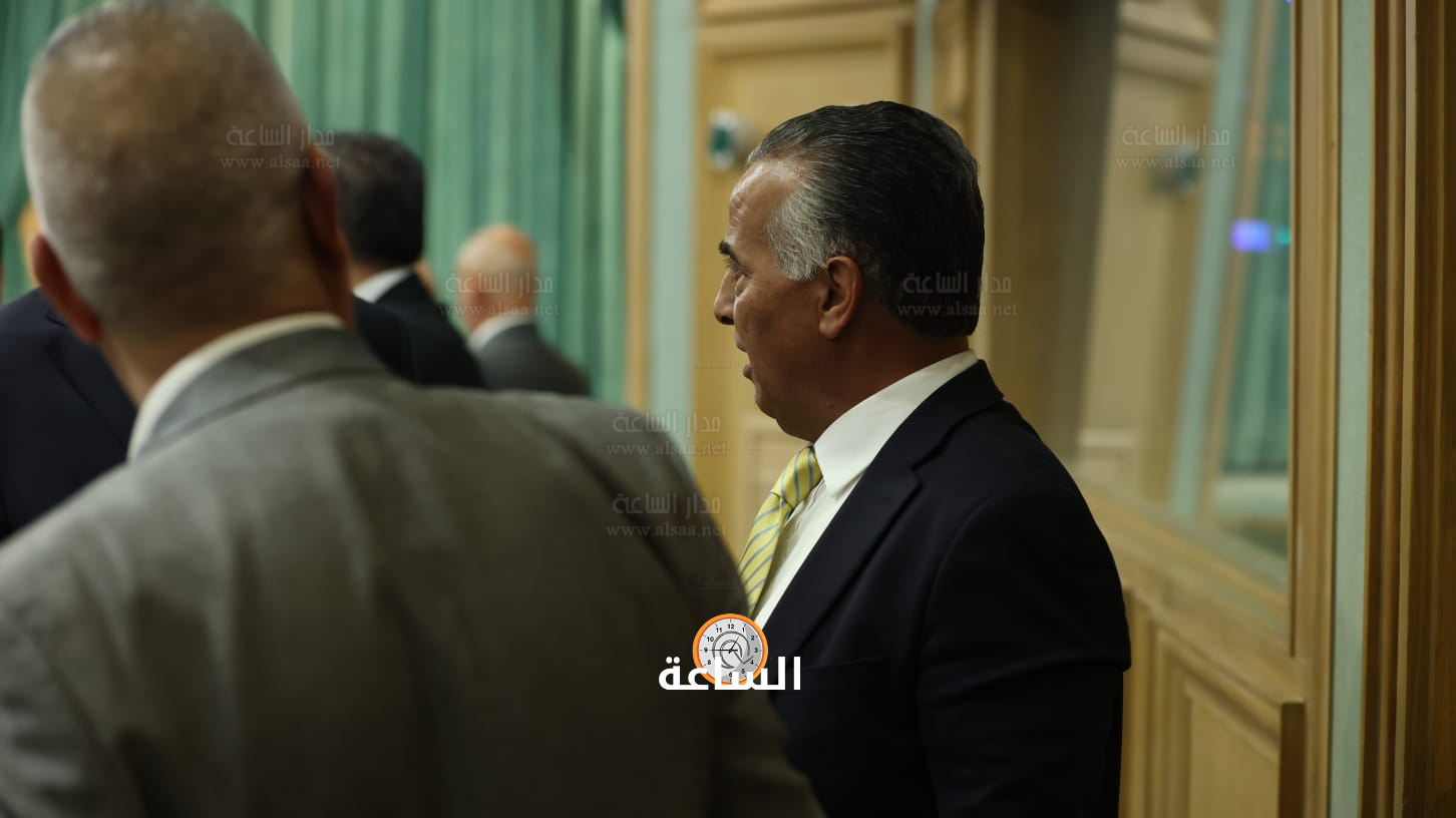 Madar Al-Saa Images 0.6139356189737446