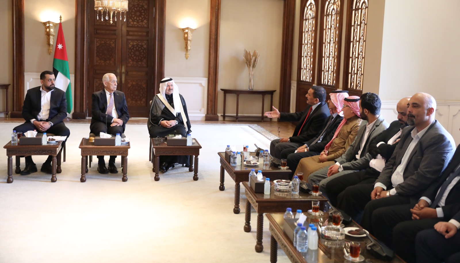 Madar Al-Saa Images 0.024218670271674014