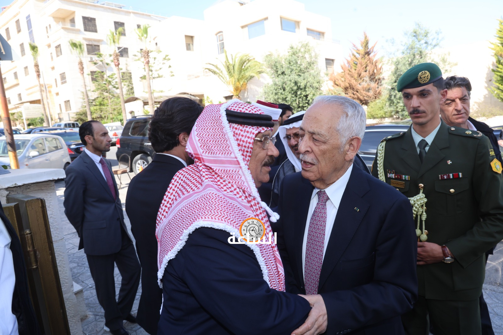 Madar Al-Saa Images 0.8819433552666188