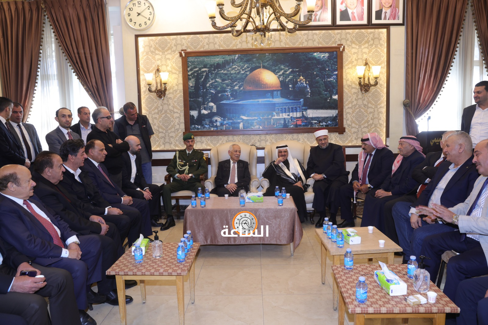 Madar Al-Saa Images 0.20788492460437125