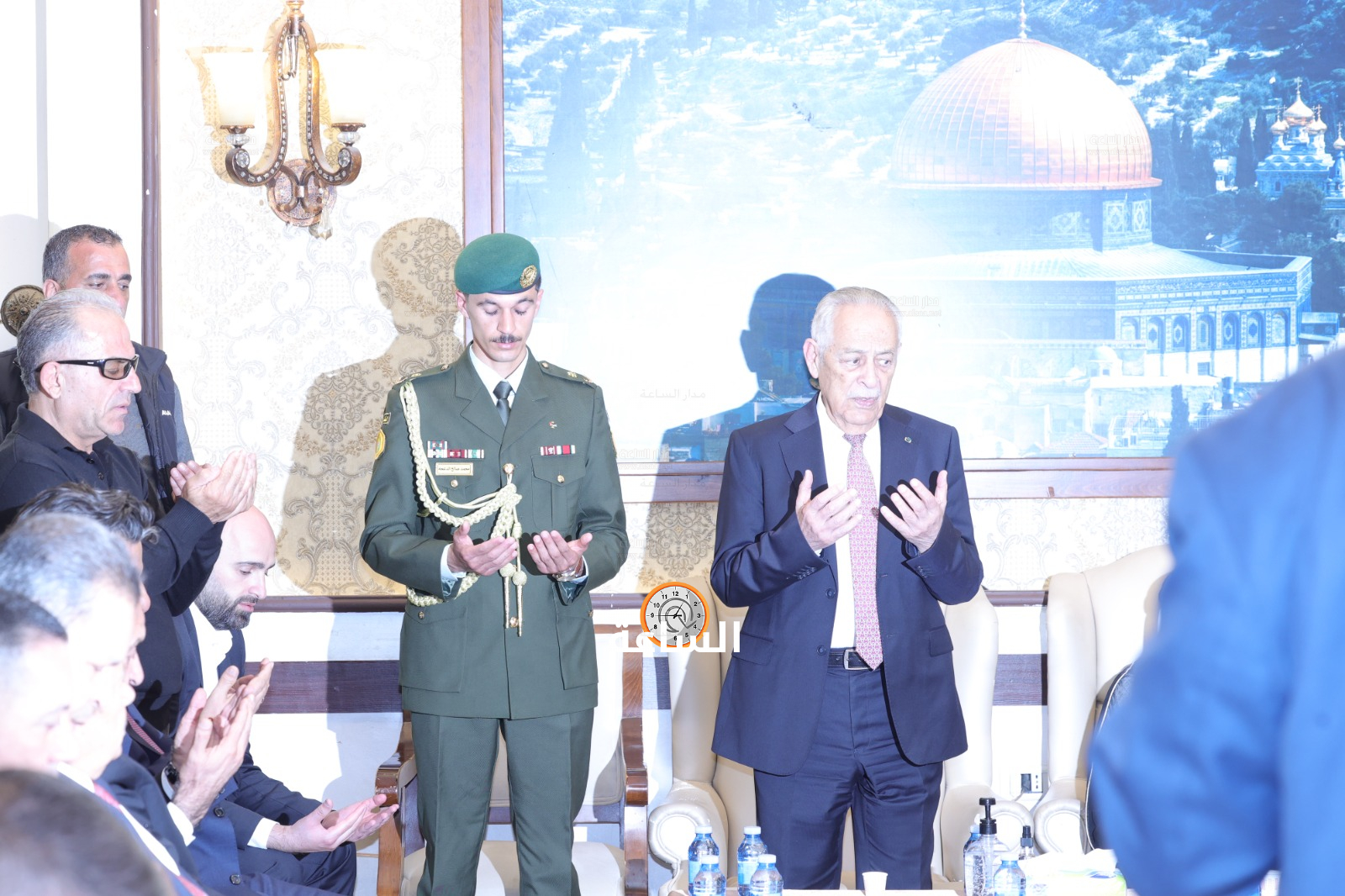 Madar Al-Saa Images 0.3923670267354932