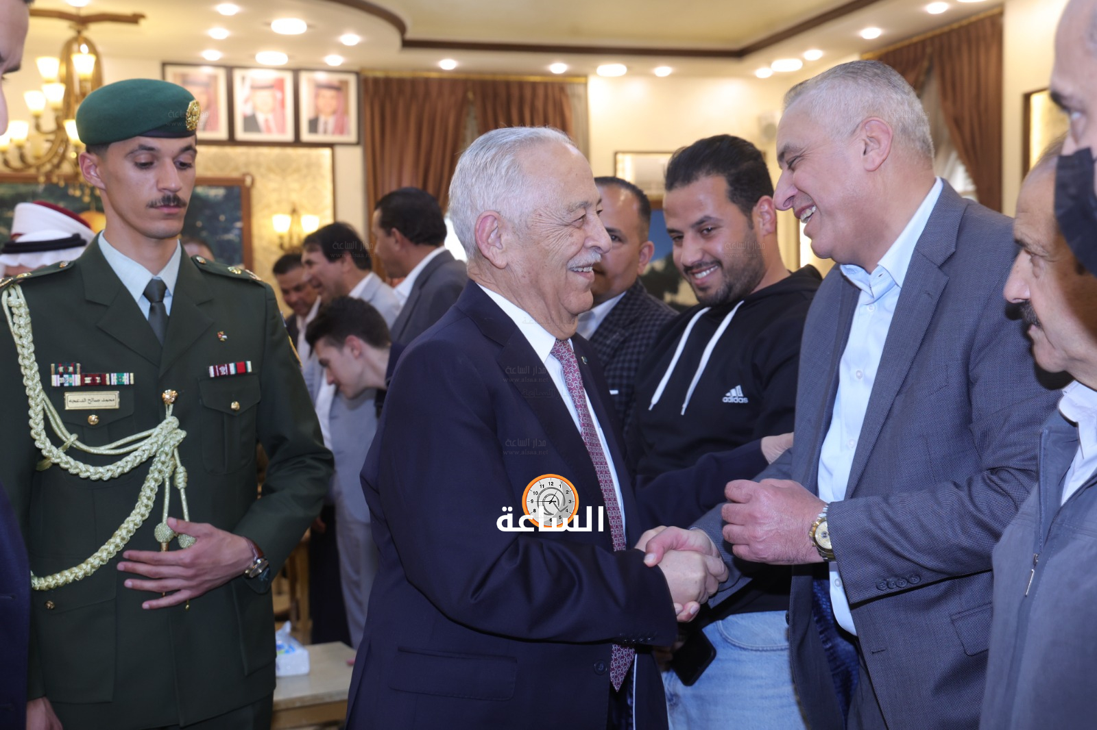 Madar Al-Saa Images 0.17298067342663836