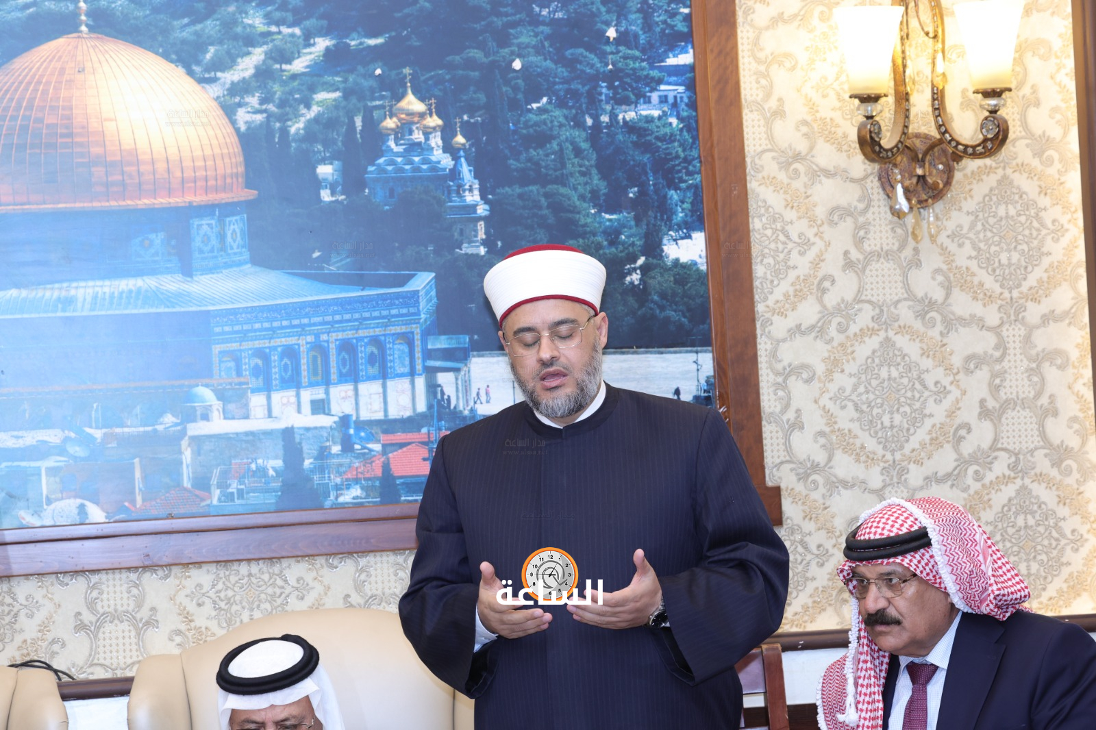 Madar Al-Saa Images 0.2533689919960239