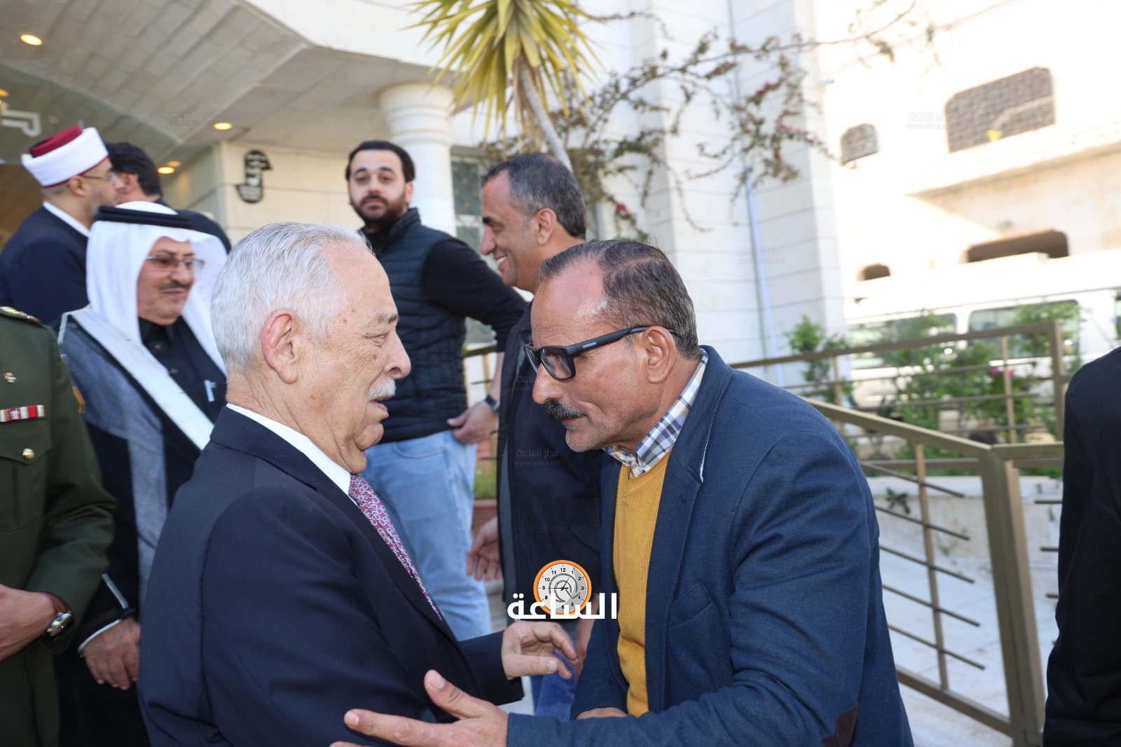 Madar Al-Saa Images 0.16302465544940148