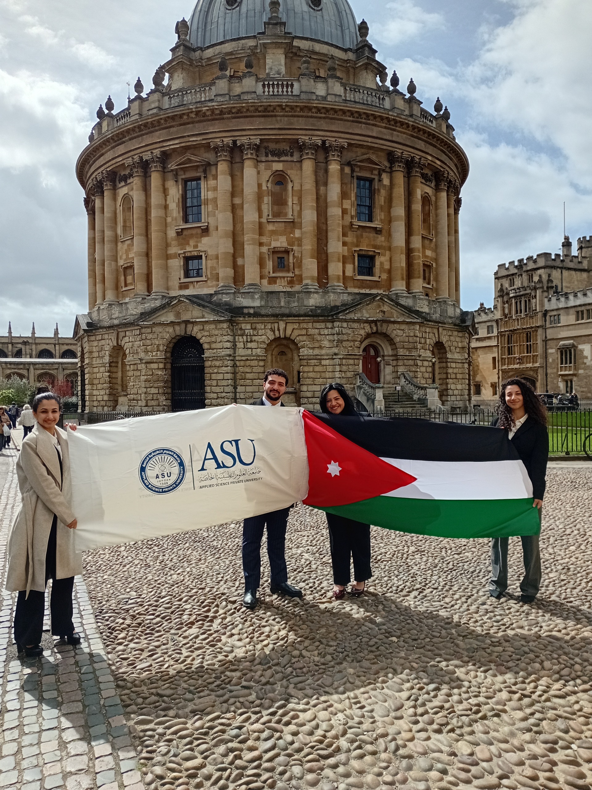 Madar Al-Saa Images 0.9067017051285162