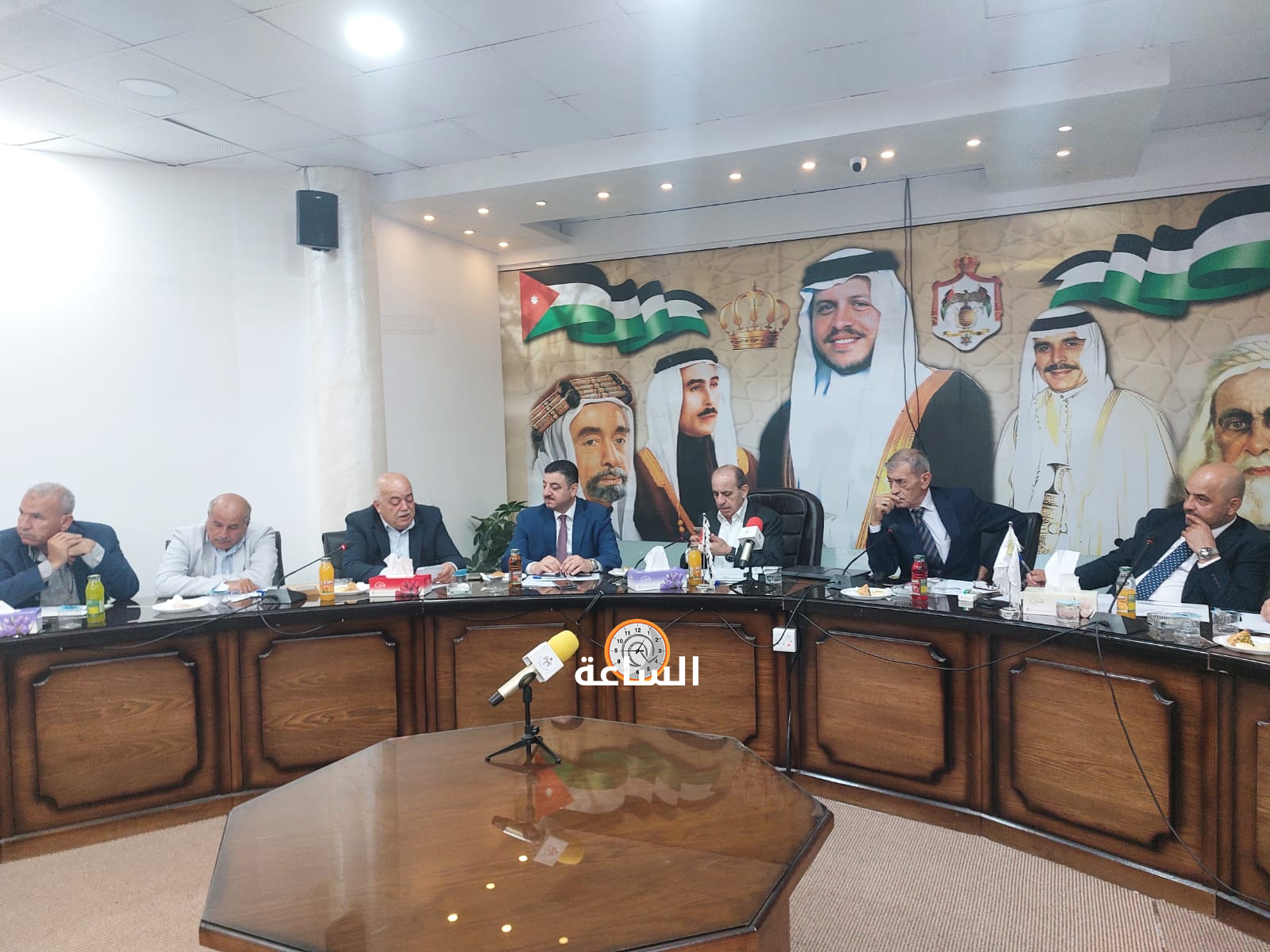 Madar Al-Saa Images 0.7919902876493284