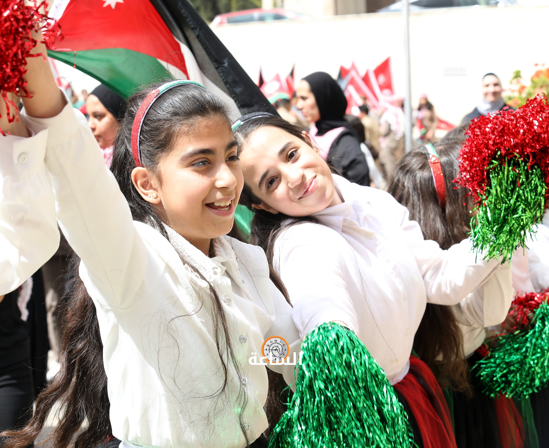 Madar Al-Saa Images 0.48661147921913317