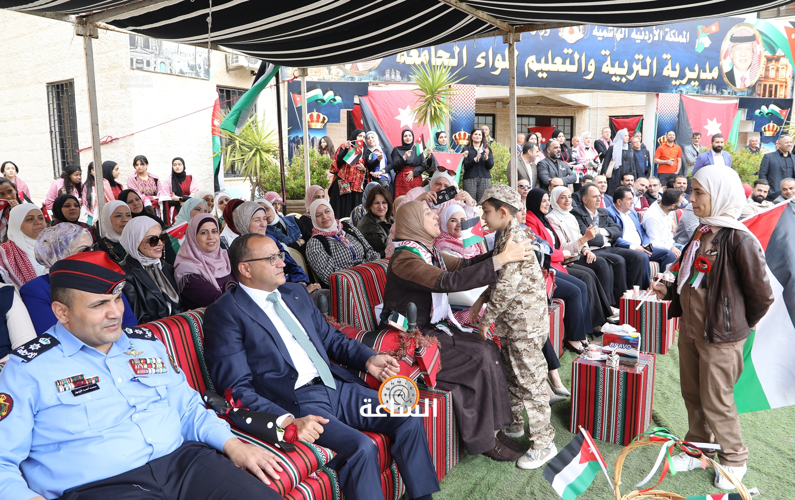 Madar Al-Saa Images 0.9909370443643694