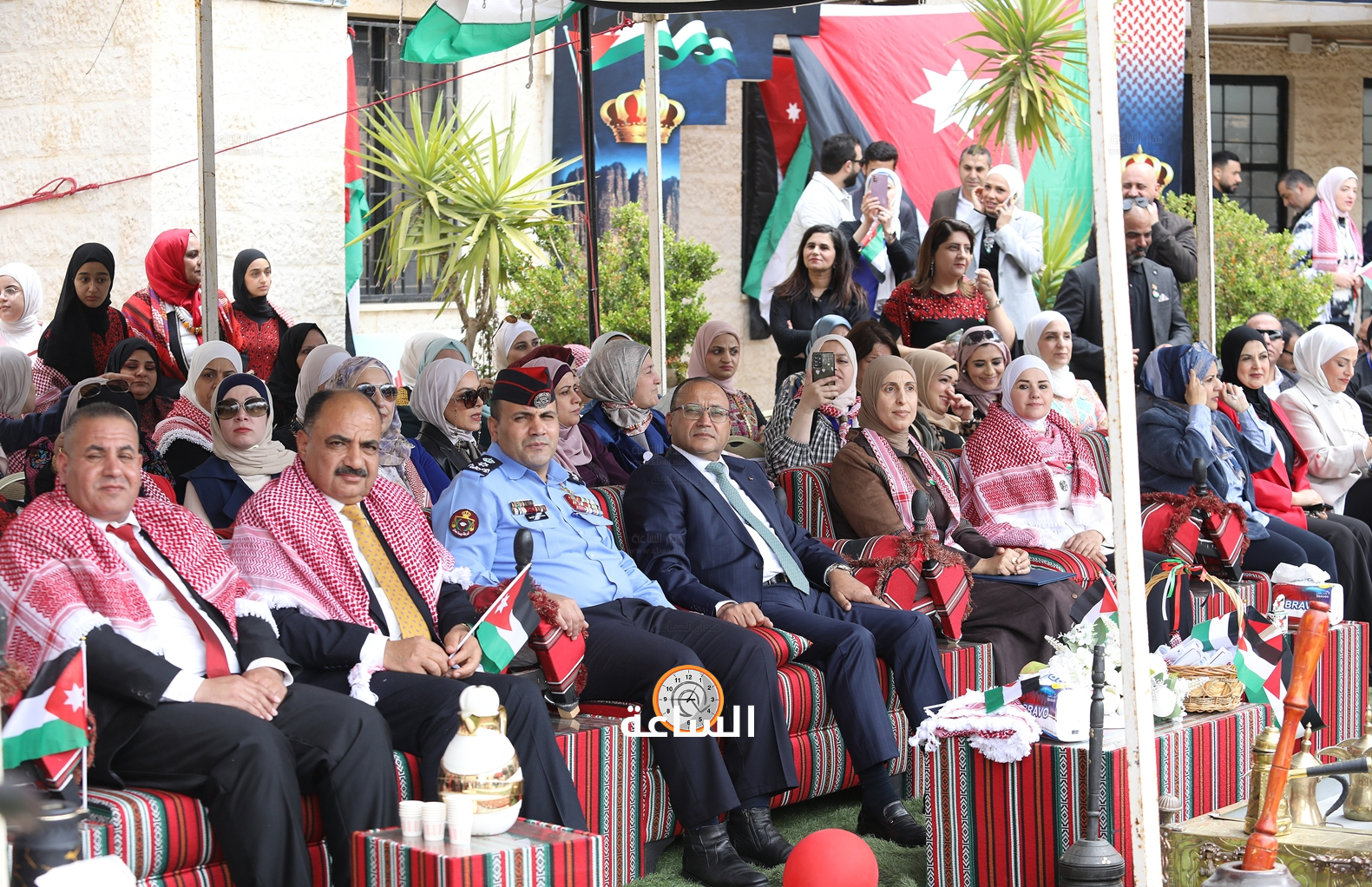 Madar Al-Saa Images 0.16801492212188263