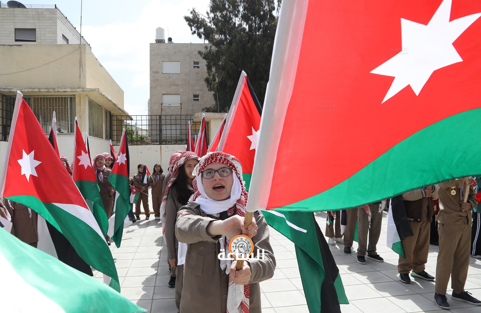 Madar Al-Saa Images 0.16984465068558474