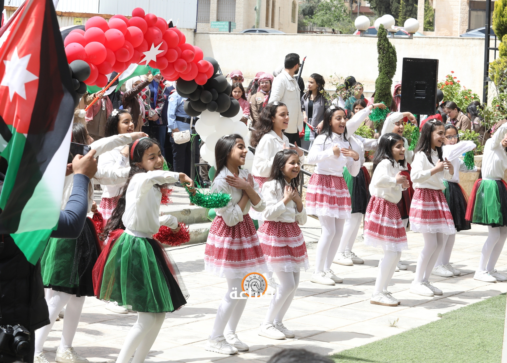 Madar Al-Saa Images 0.9660461933276314