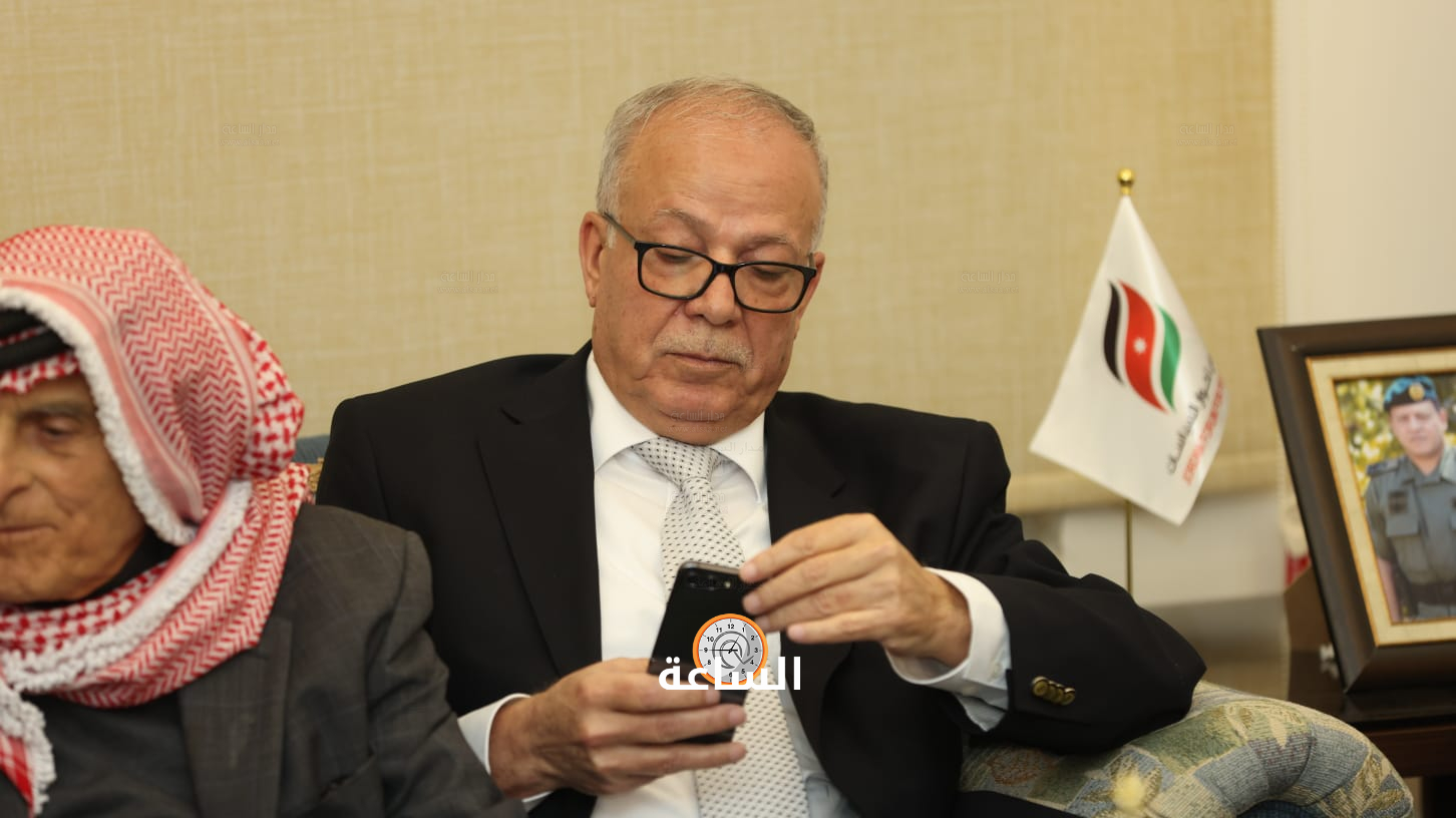 Madar Al-Saa Images 0.8000730331124954