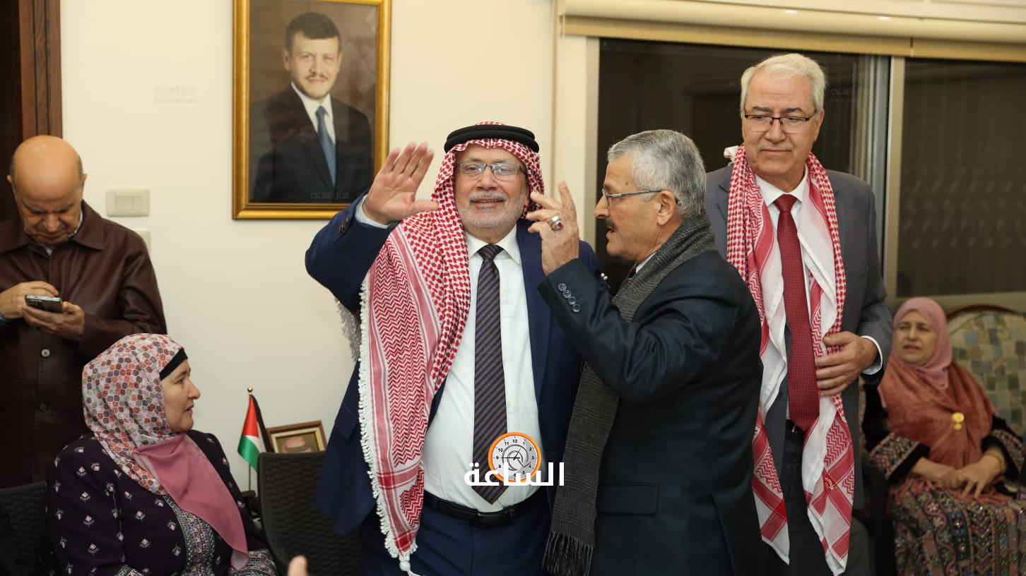 Madar Al-Saa Images 0.4743281573046694