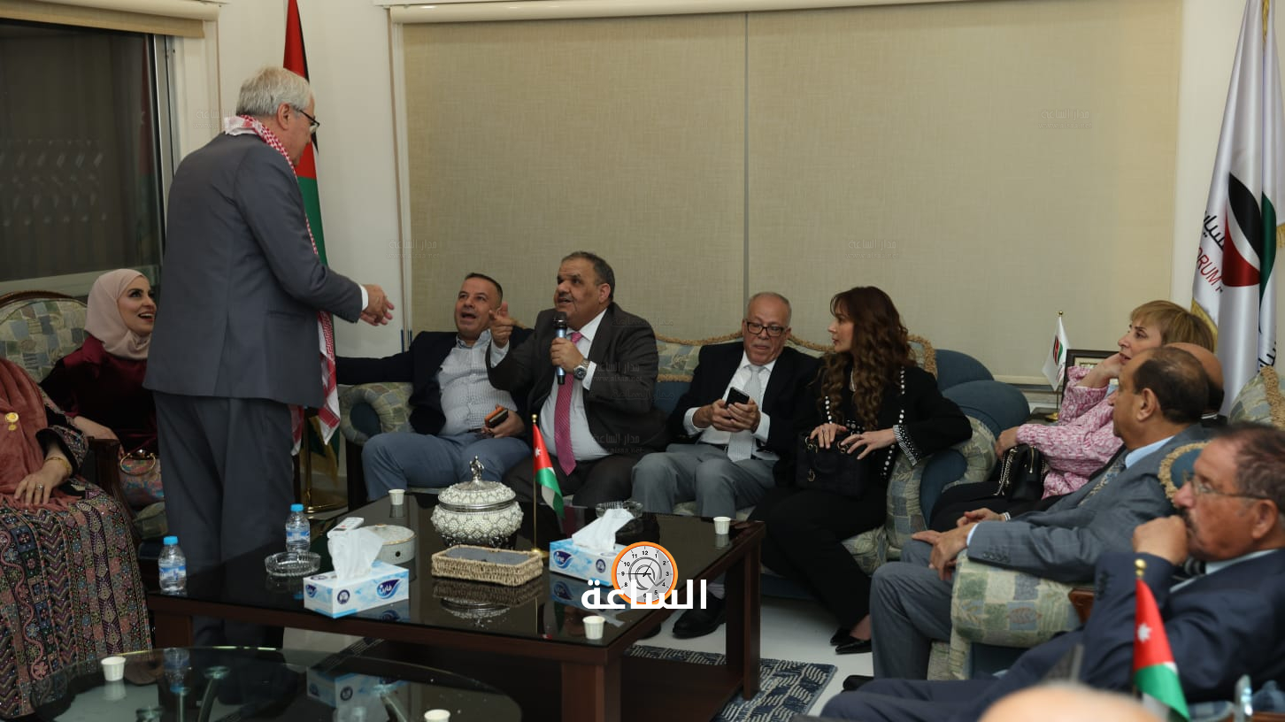 Madar Al-Saa Images 0.00278485359375924