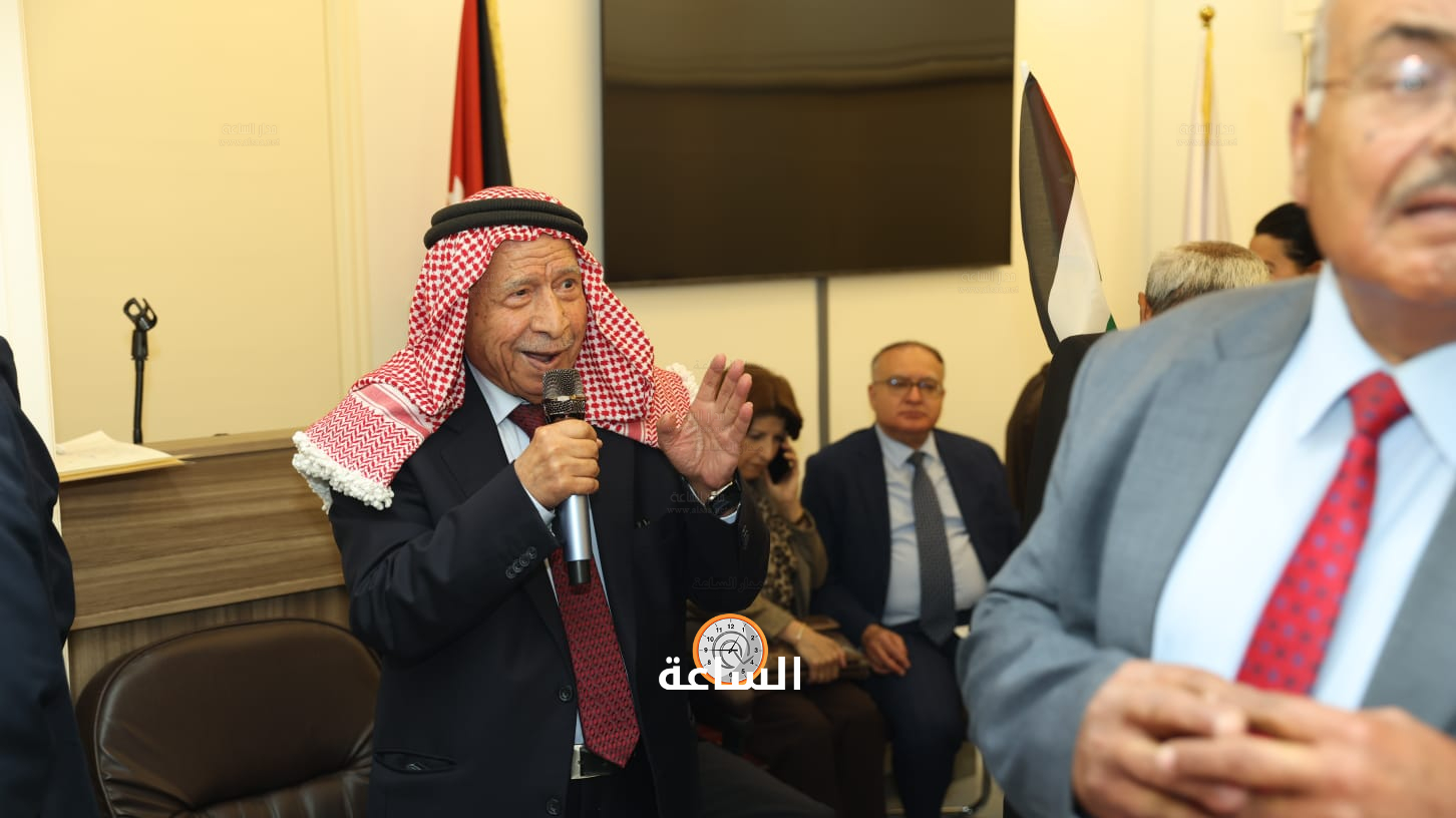 Madar Al-Saa Images 0.6419690493023814