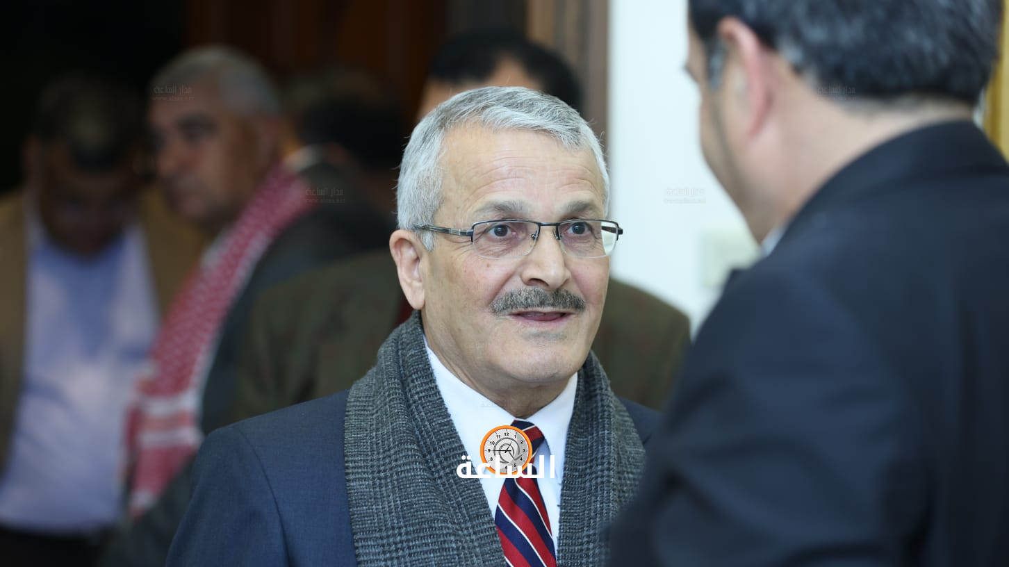 Madar Al-Saa Images 0.16478764188827089