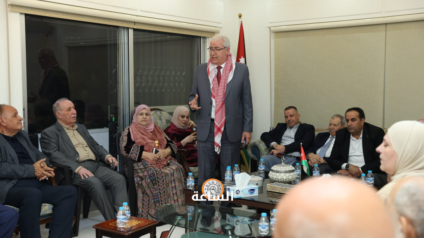 Madar Al-Saa Images 0.5721297308482035