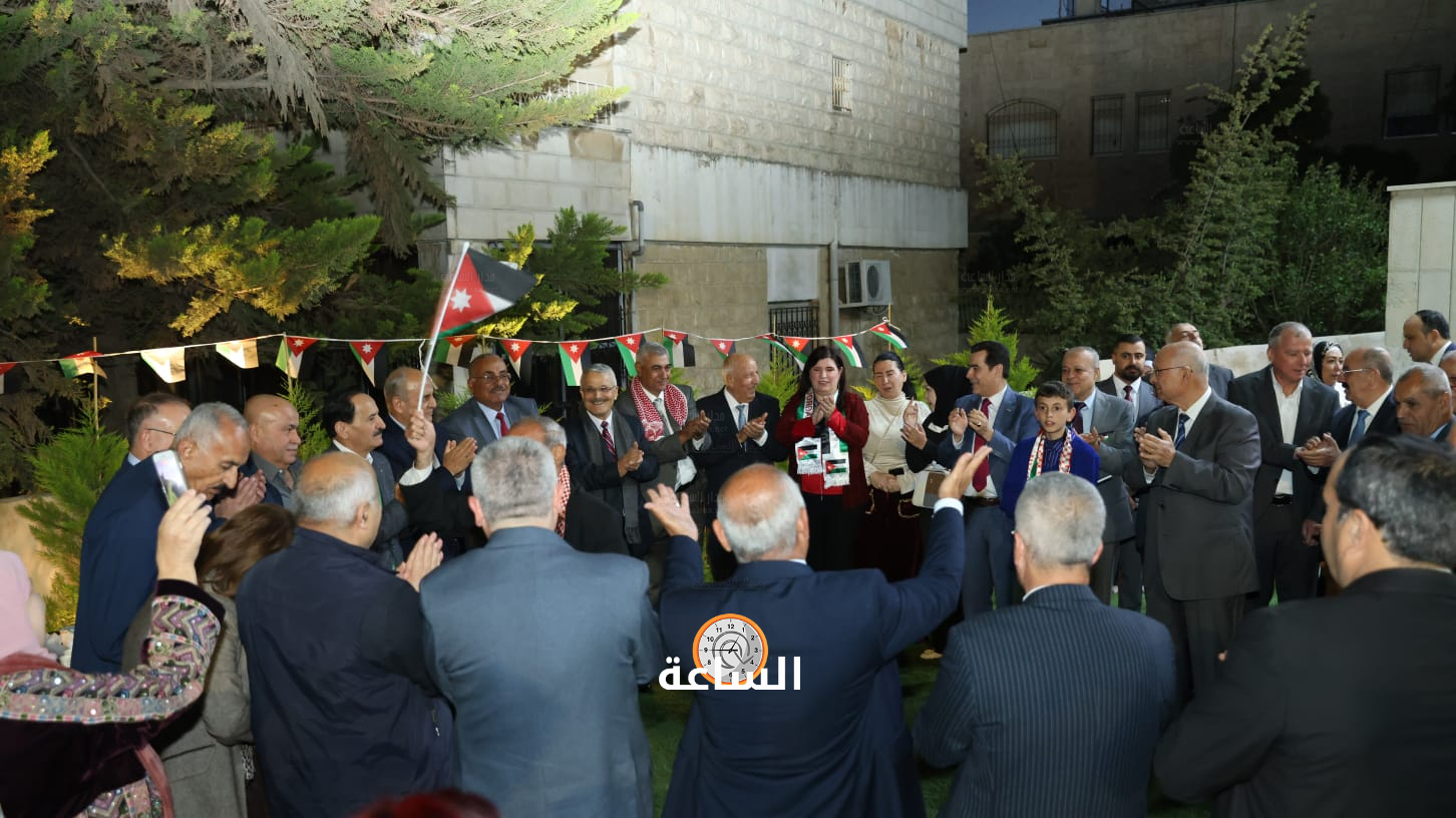 Madar Al-Saa Images 0.5783165813757669