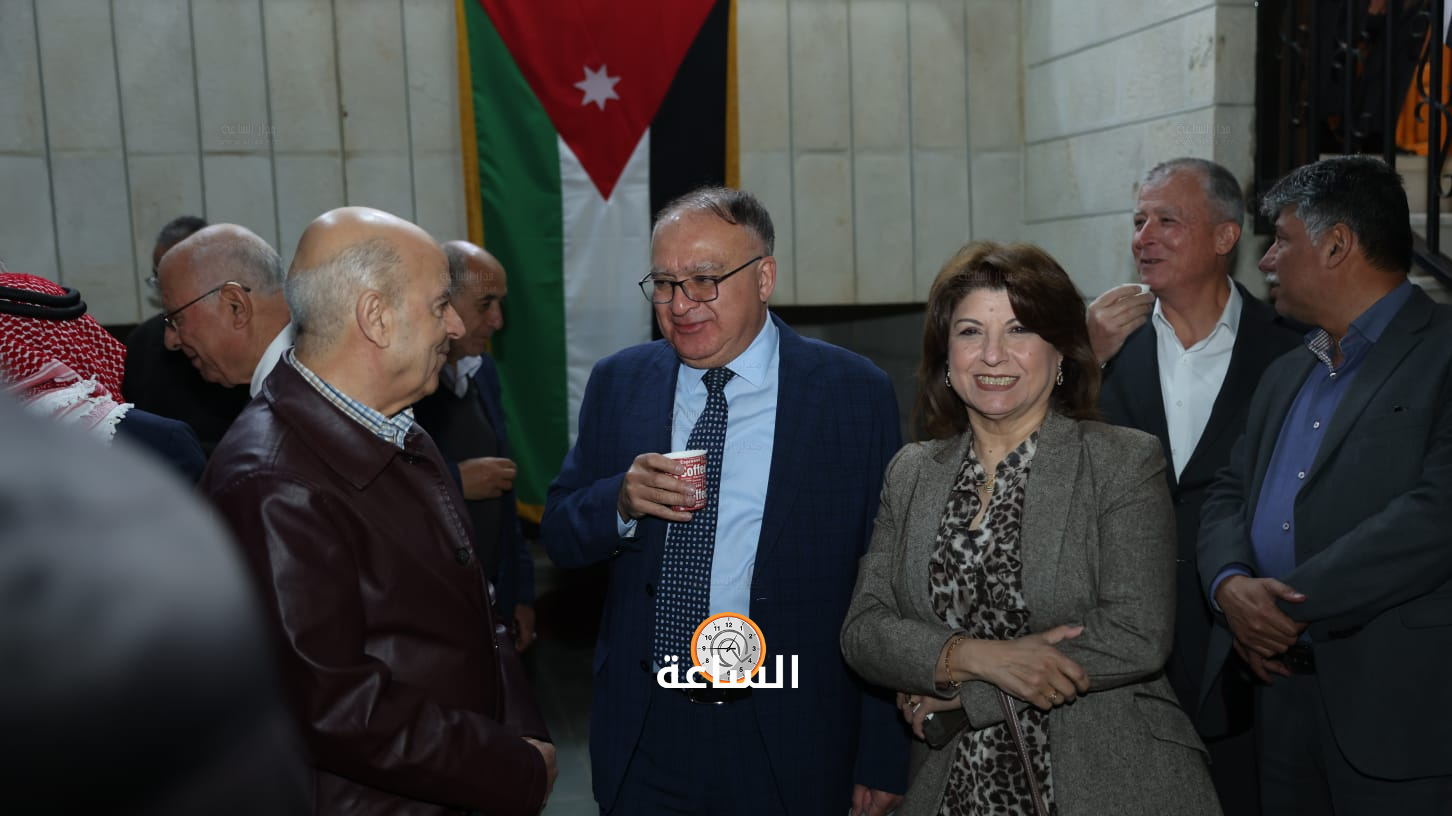 Madar Al-Saa Images 0.6164136070234693