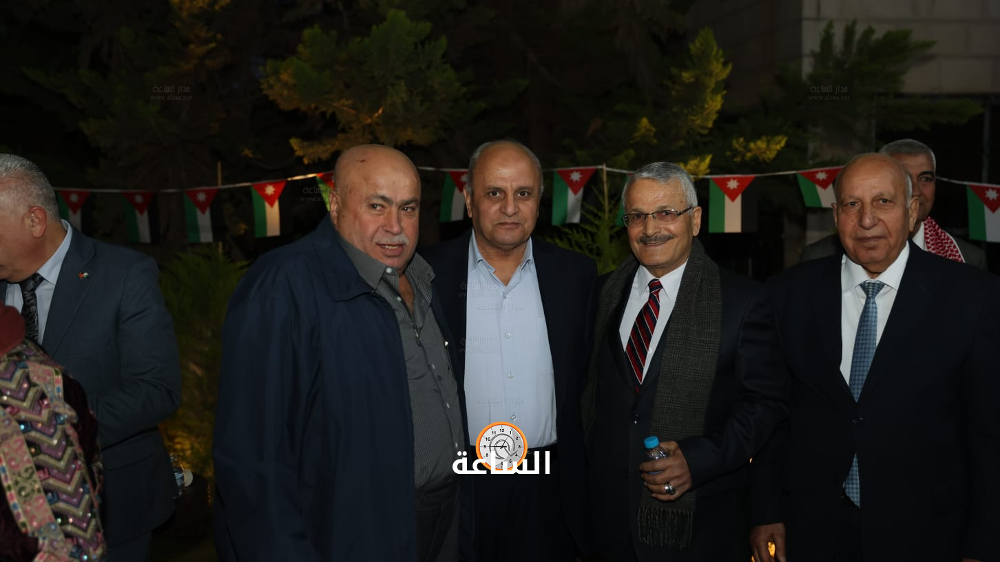 Madar Al-Saa Images 0.4616732390291757