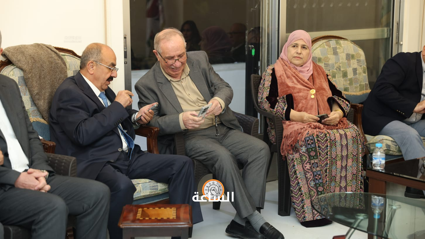 Madar Al-Saa Images 0.32296924575724173