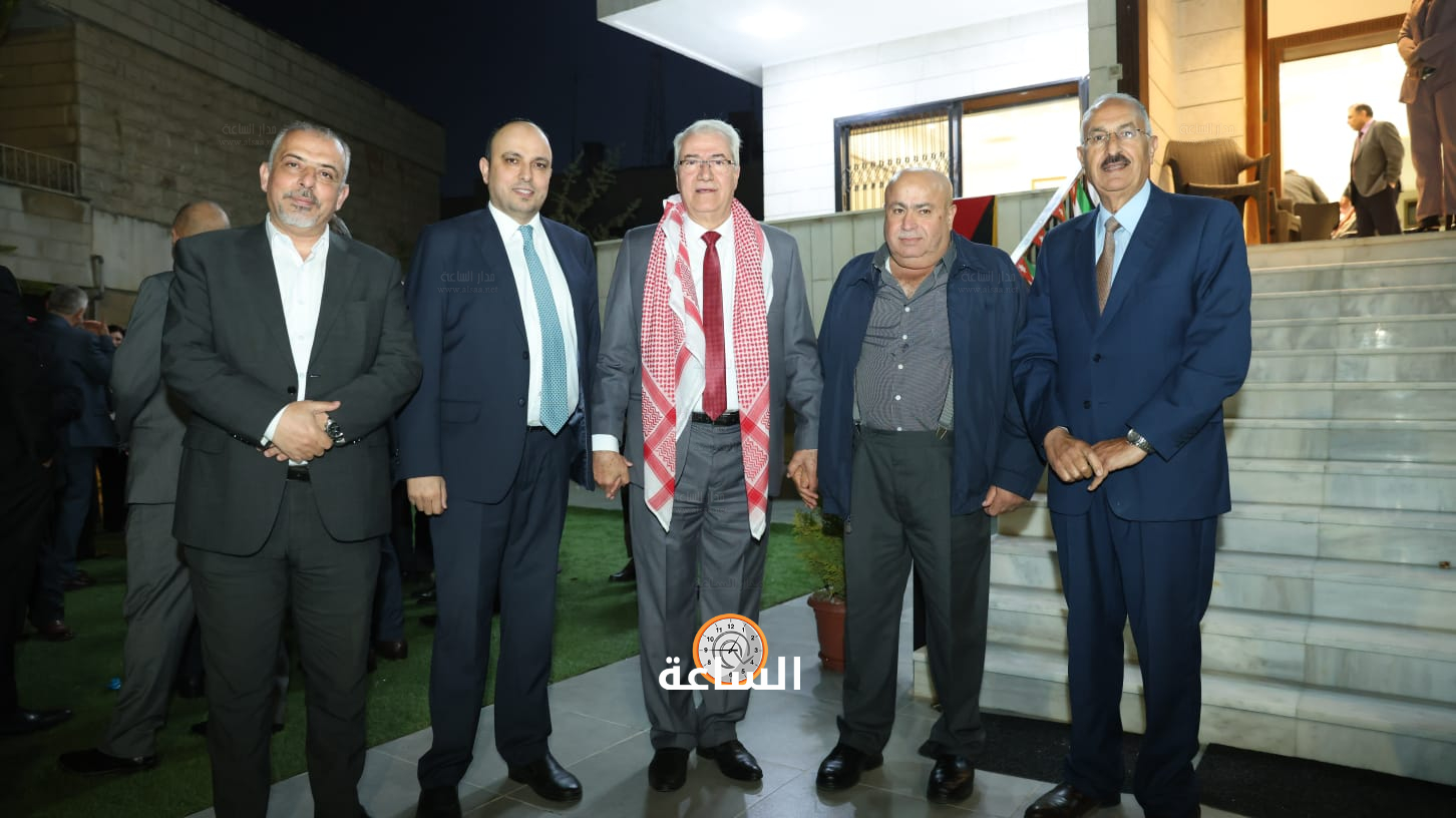 Madar Al-Saa Images 0.787389335806926