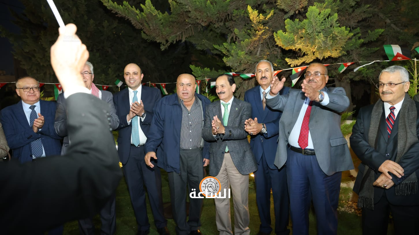 Madar Al-Saa Images 0.9511994172528849