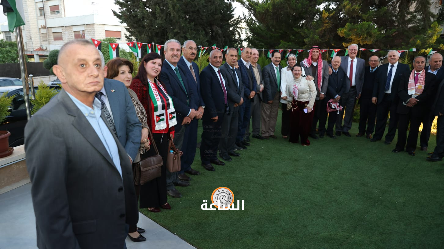 Madar Al-Saa Images 0.14379825639276123