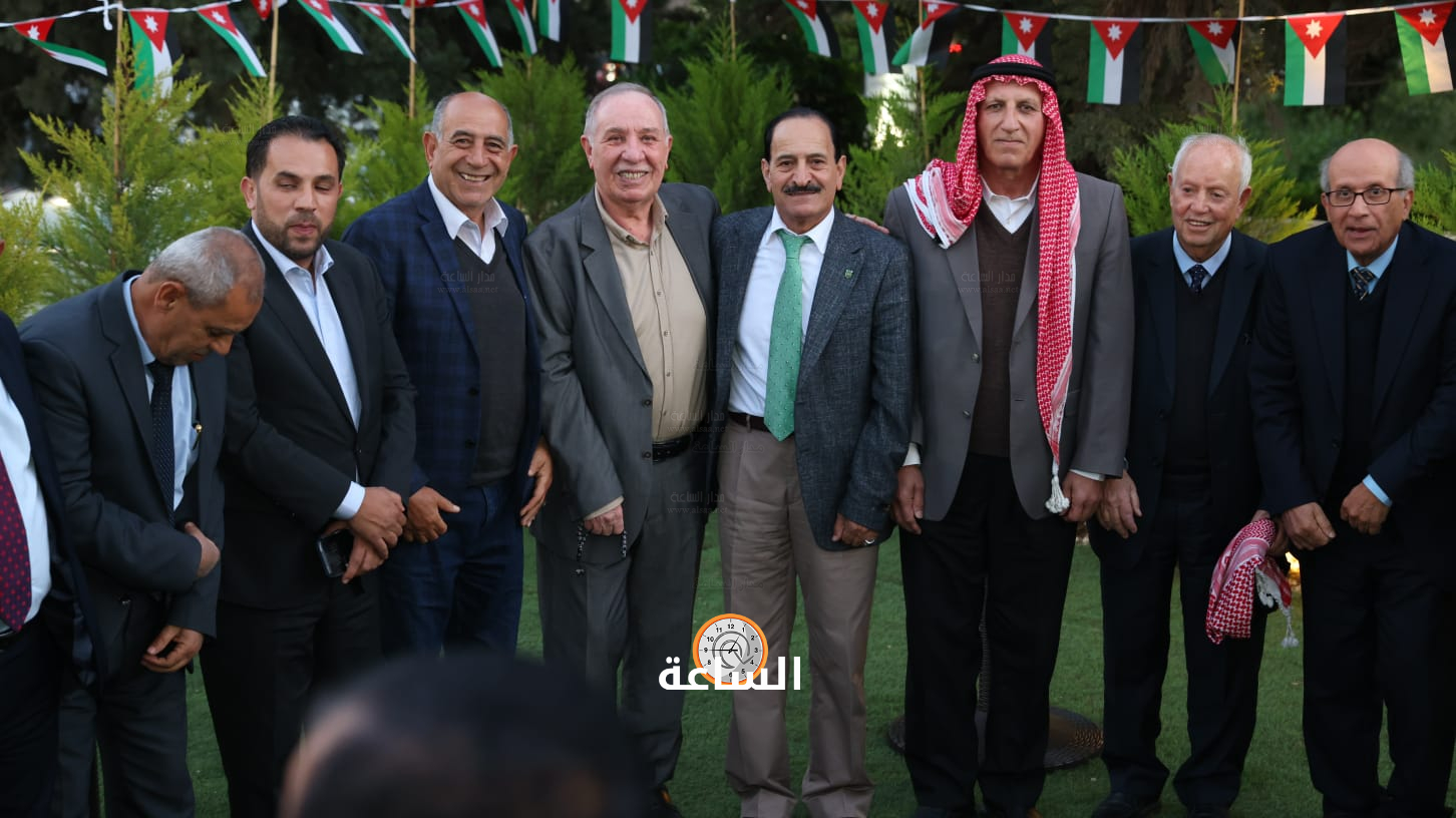 Madar Al-Saa Images 0.9935354553732141