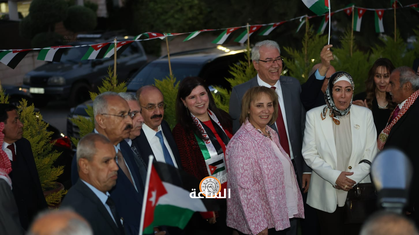 Madar Al-Saa Images 0.9779904879996351