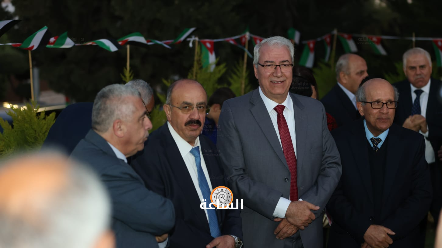 Madar Al-Saa Images 0.8829204652483809