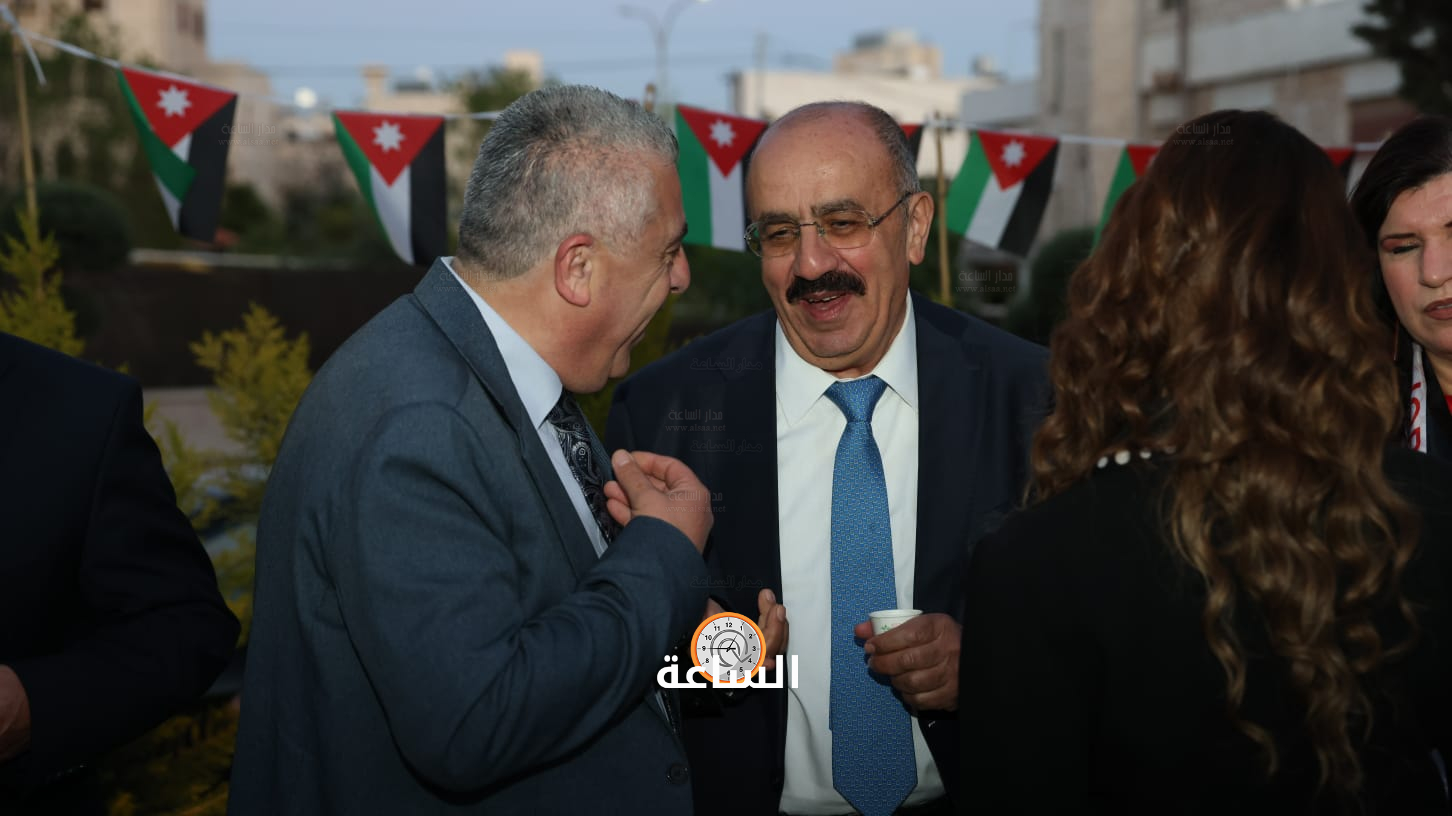 Madar Al-Saa Images 0.3084816260661851