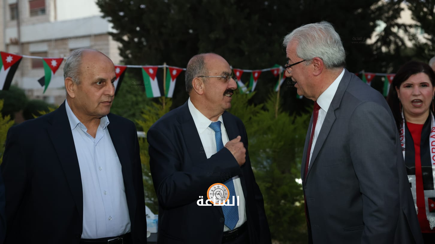 Madar Al-Saa Images 0.9414377308101645