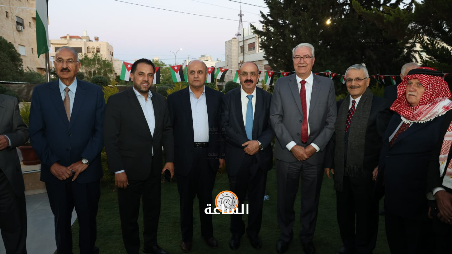 Madar Al-Saa Images 0.8170261838457735