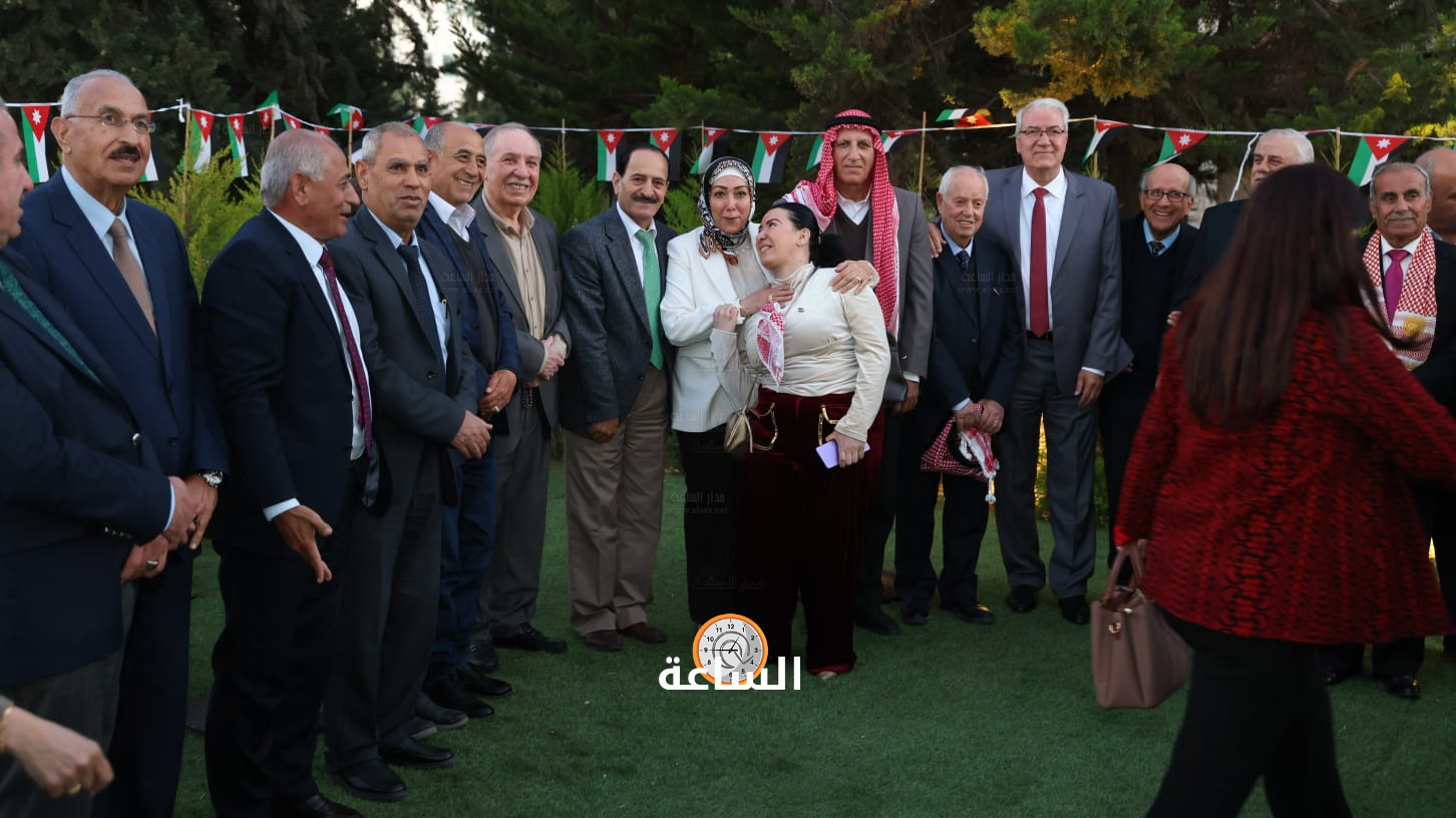 Madar Al-Saa Images 0.38453367459098187