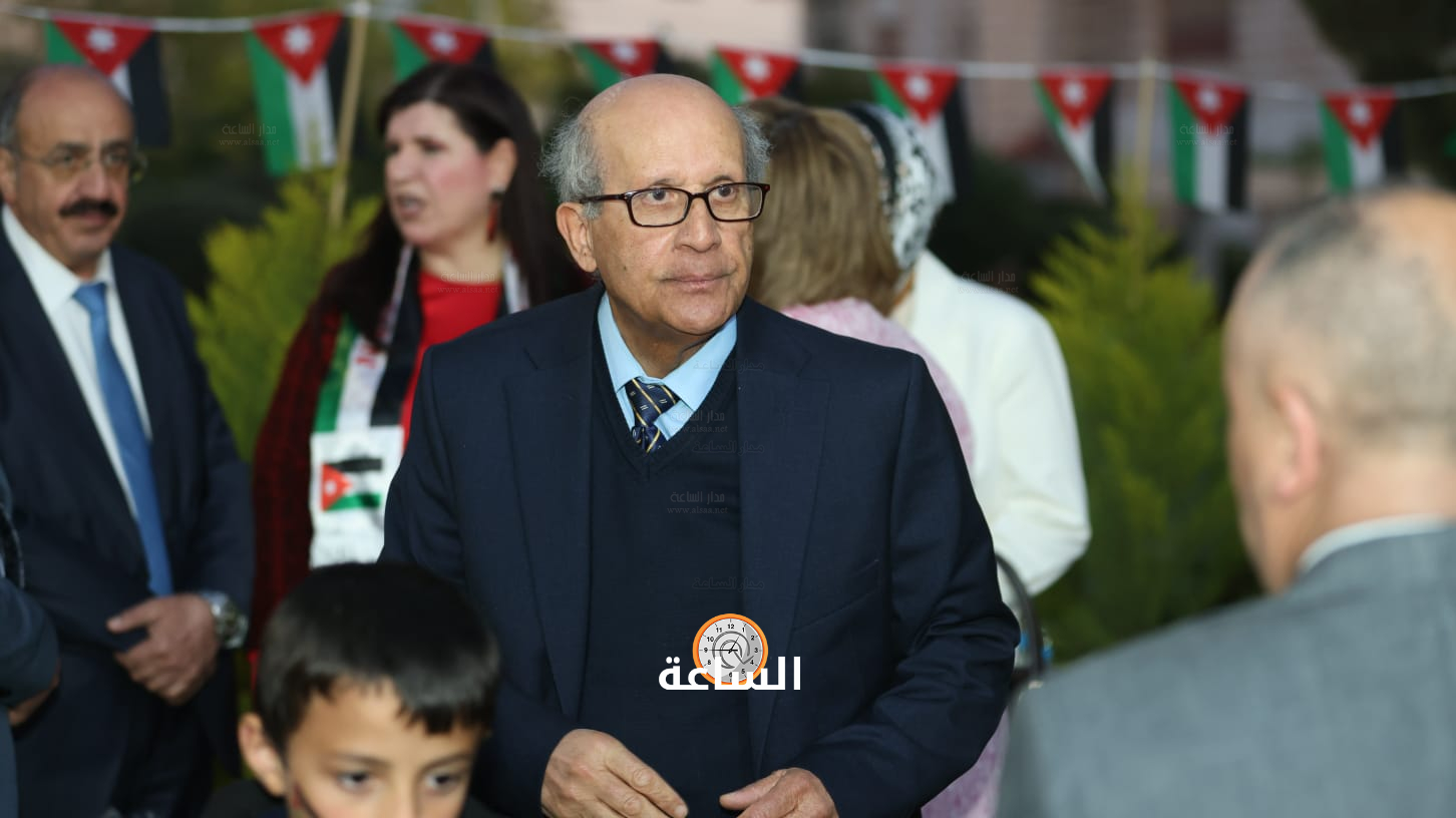 Madar Al-Saa Images 0.9254443082293585