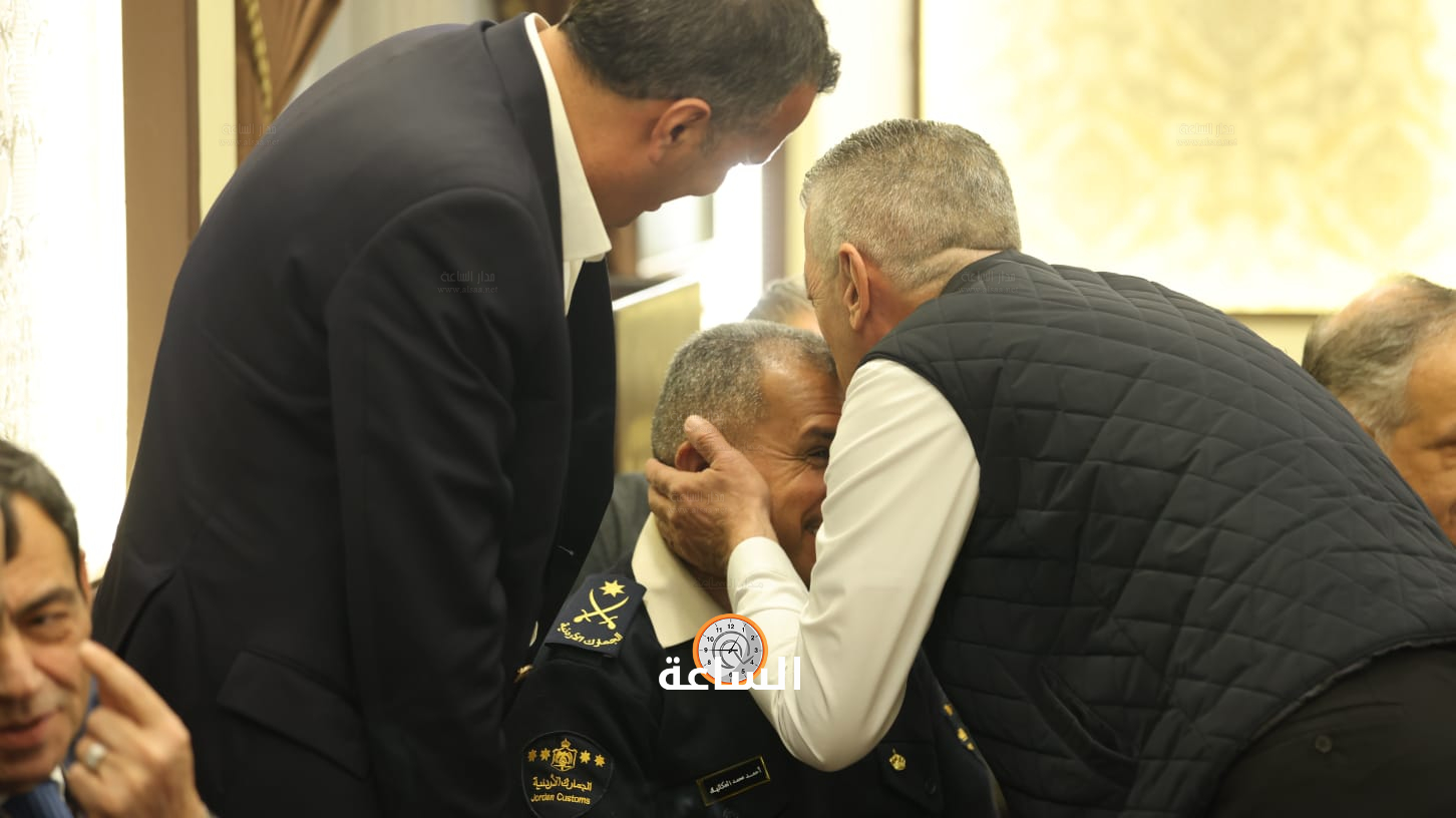 Madar Al-Saa Images 0.39069937192098547