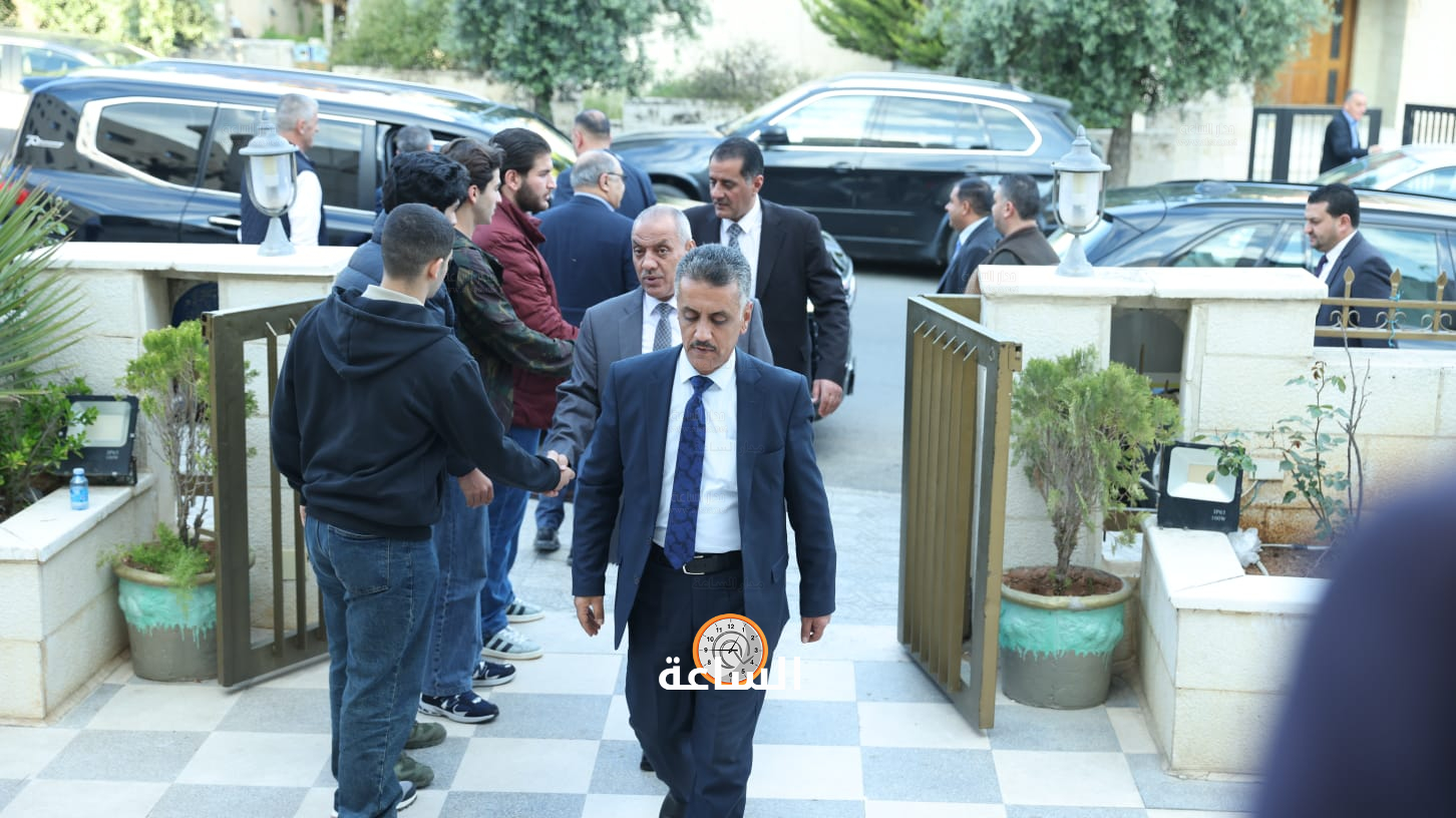 Madar Al-Saa Images 0.662594368488912