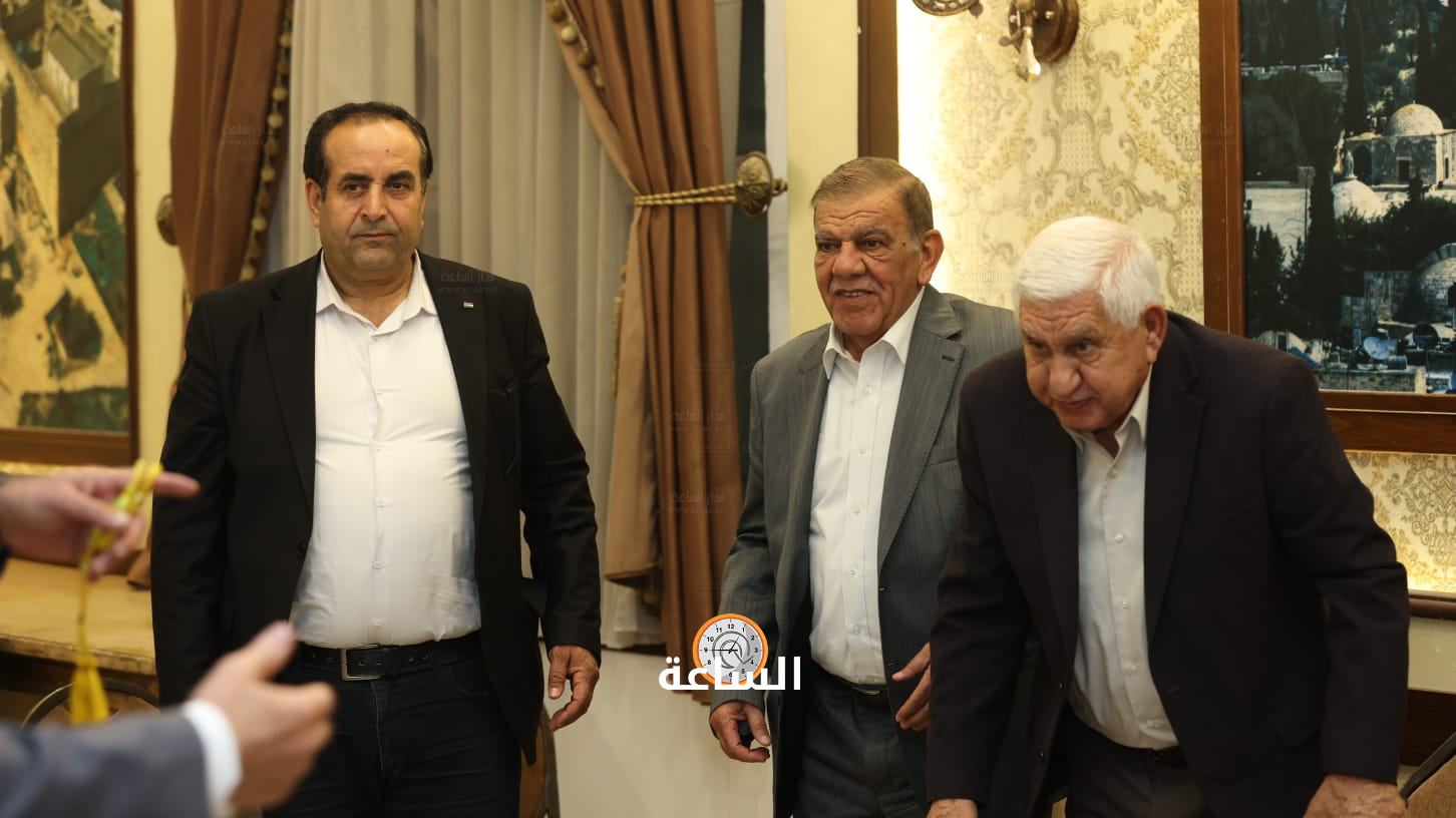 Madar Al-Saa Images 0.07079633133229934