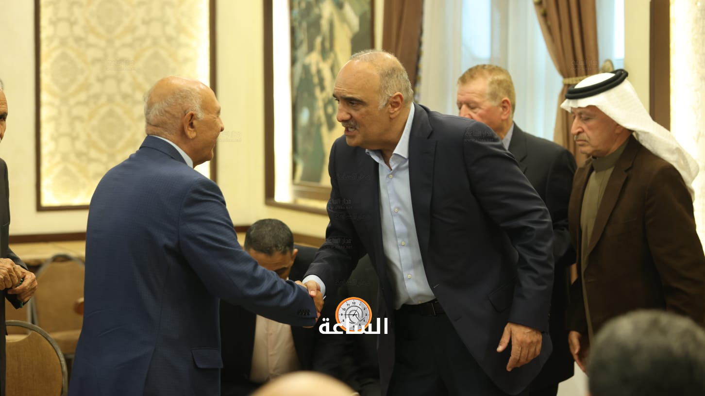 Madar Al-Saa Images 0.4954381099008519