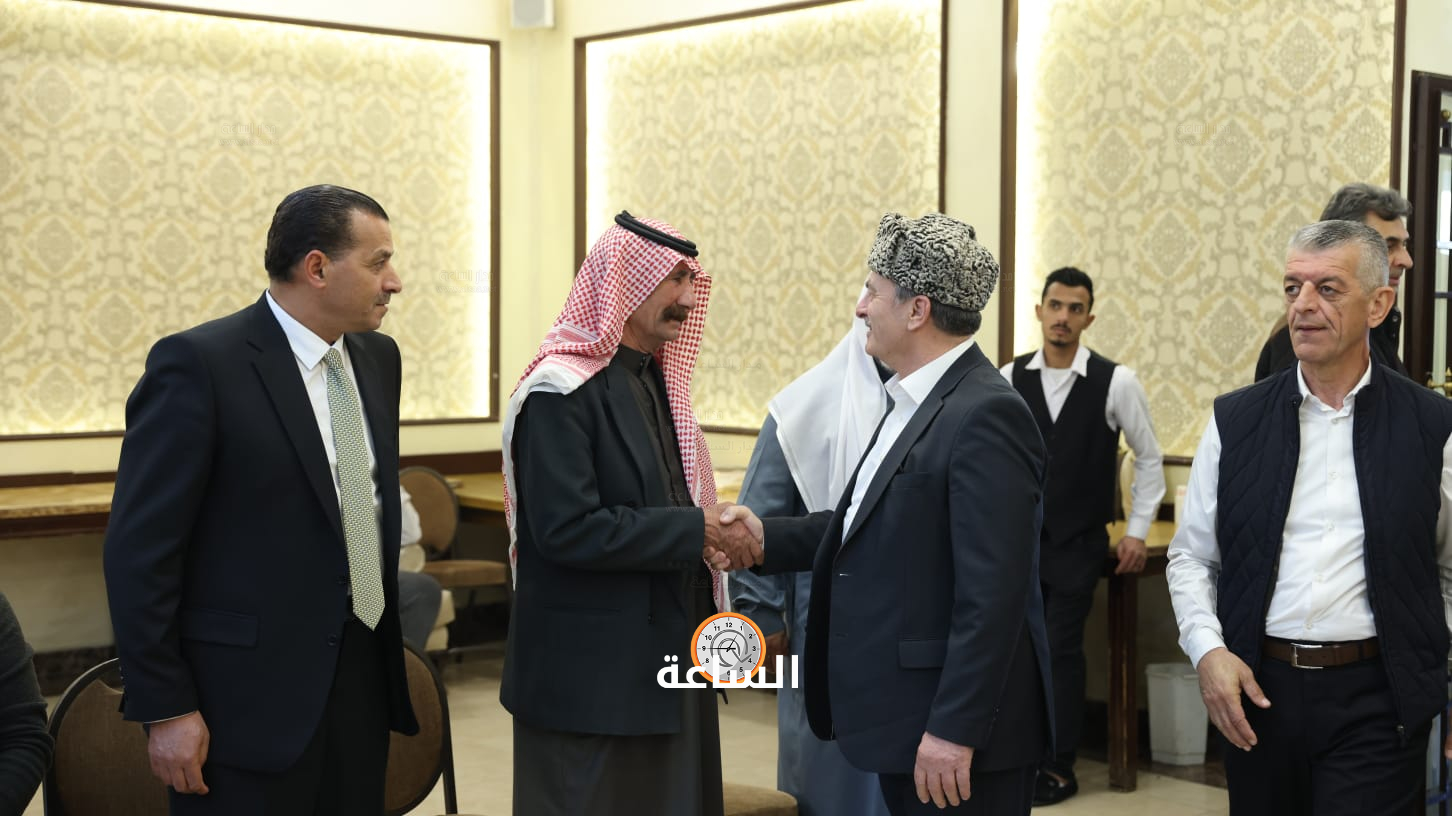 Madar Al-Saa Images 0.9176210845023549