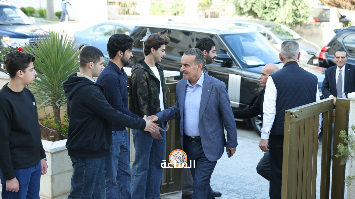 Madar Al-Saa Images 0.7993592435407088