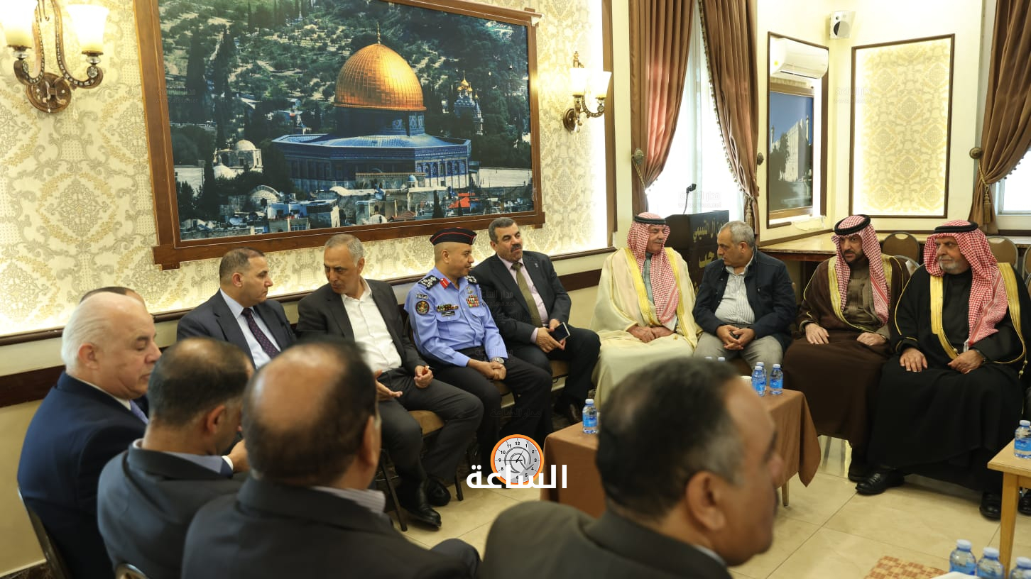 Madar Al-Saa Images 0.8778652862244141