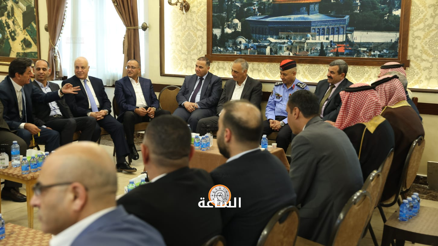 Madar Al-Saa Images 0.7271826711370416