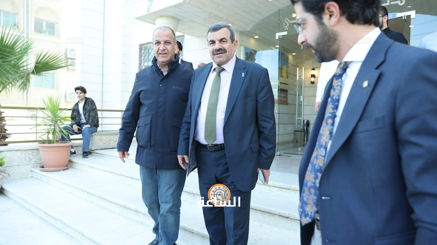 Madar Al-Saa Images 0.4152382475813251