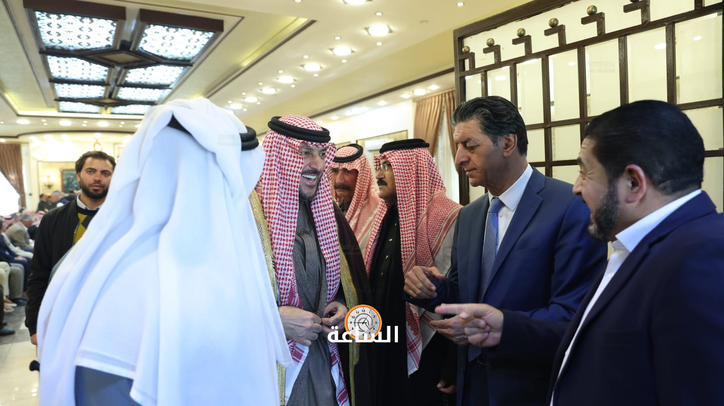 Madar Al-Saa Images 0.04994152304483657