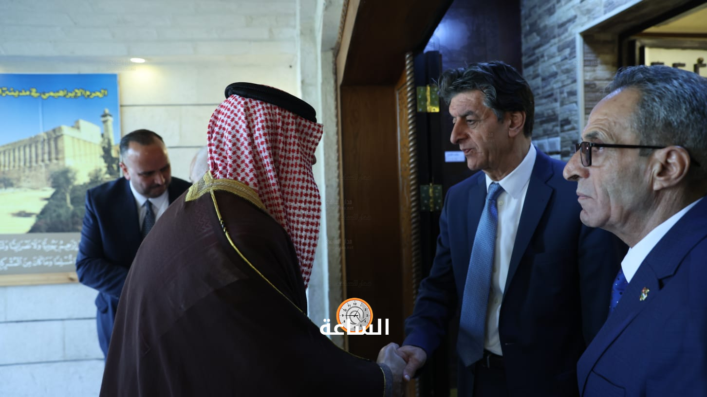 Madar Al-Saa Images 0.7382458757697357