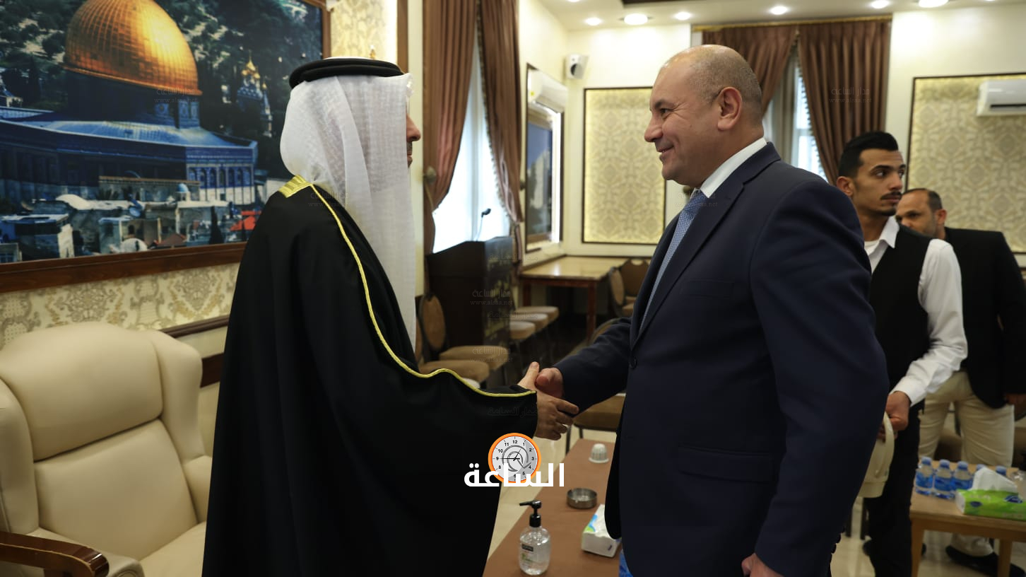 Madar Al-Saa Images 0.24437495547662058