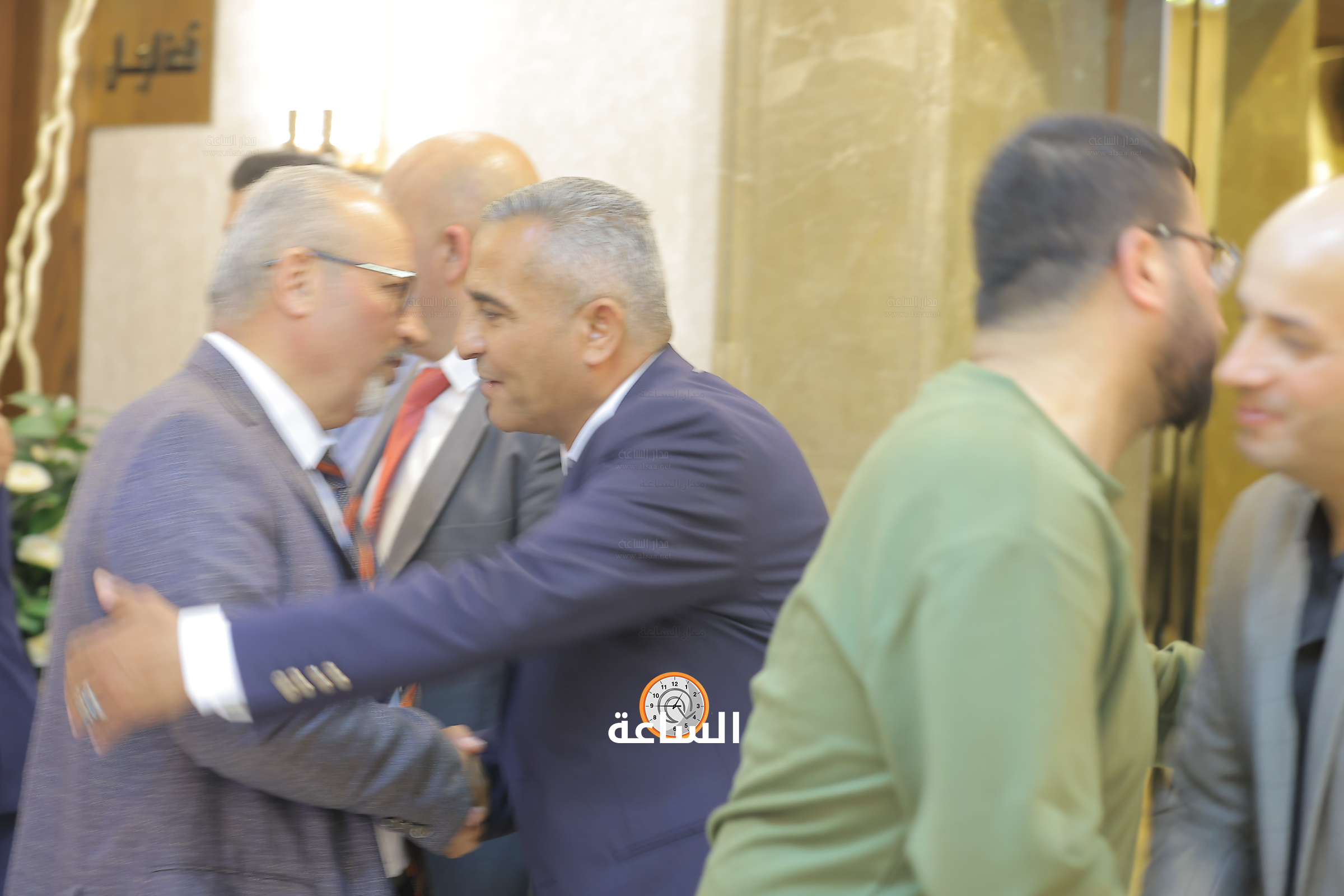 Madar Al-Saa Images 0.20160193891830913